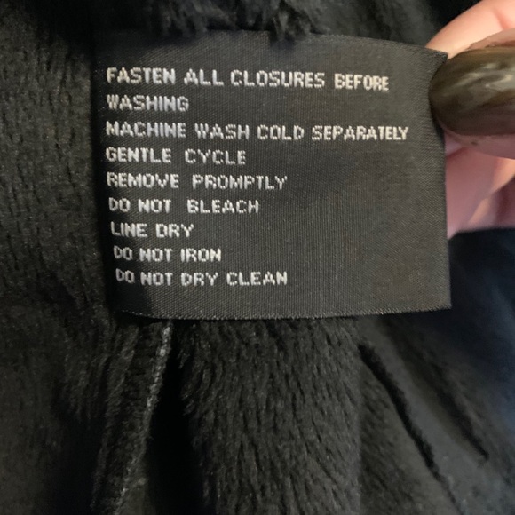 Ladies grey zip front jacket. - Picture 8 of 8